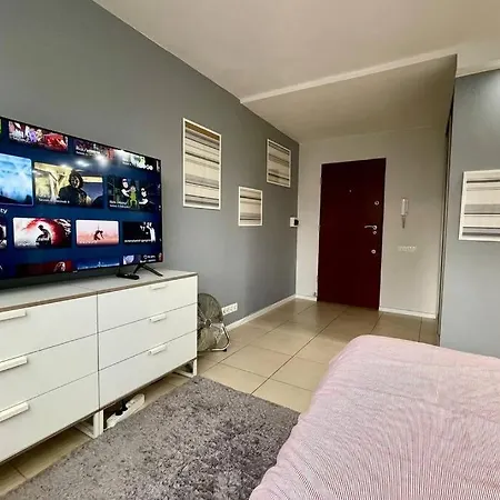 Apartment Gold 3 Metro X2 Wifi 300 Mbs 60'tv Netflix Hbo Appletv+